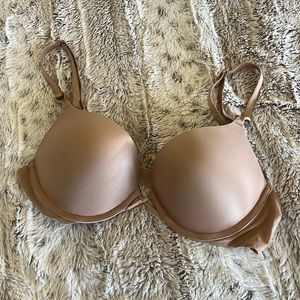 Victoria’s Secret Bombshell Add-2-Cups Push-Up Bra